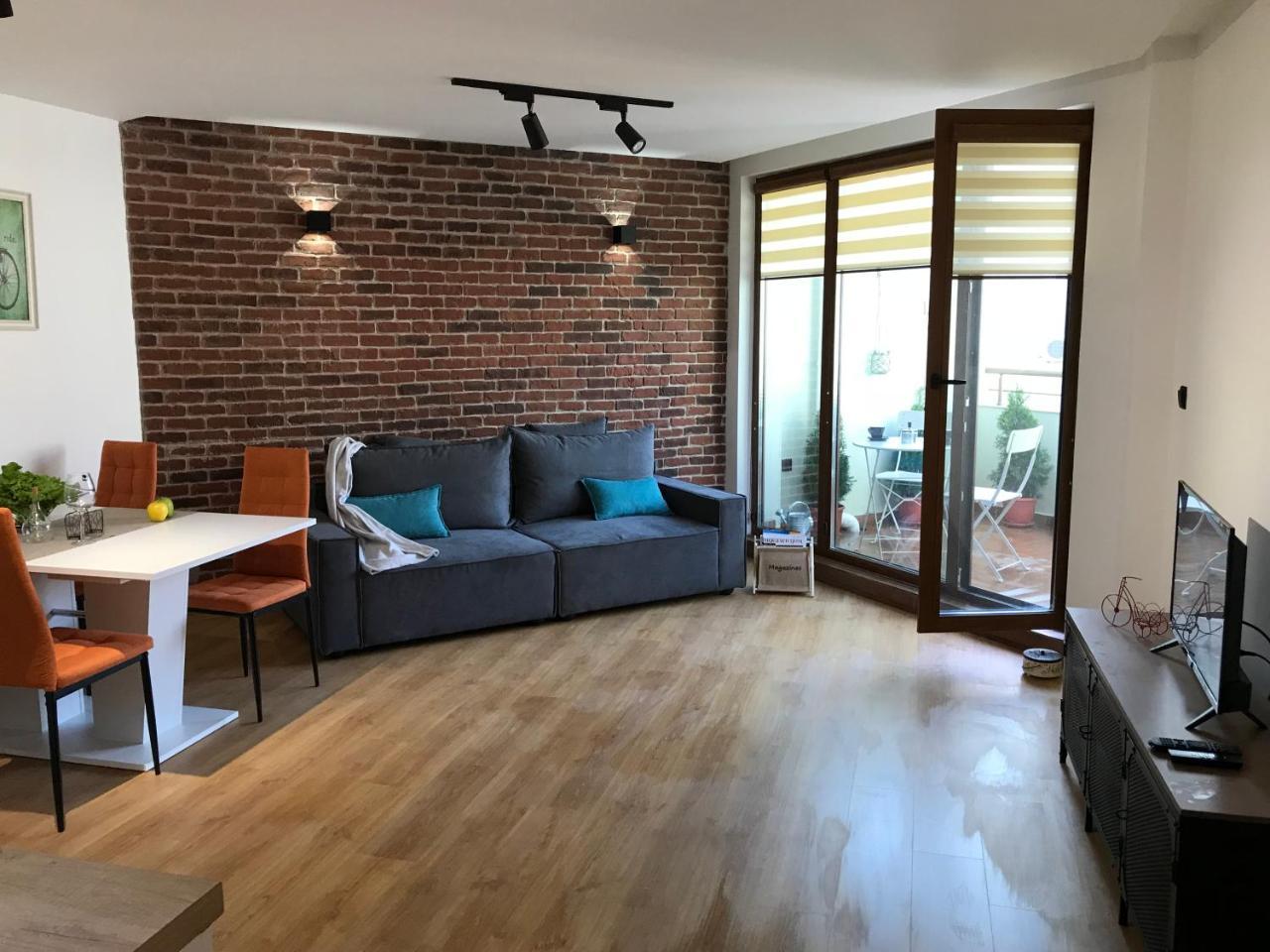 בורגאס Bright, Comfortable And Cozy Apartment מראה חיצוני תמונה