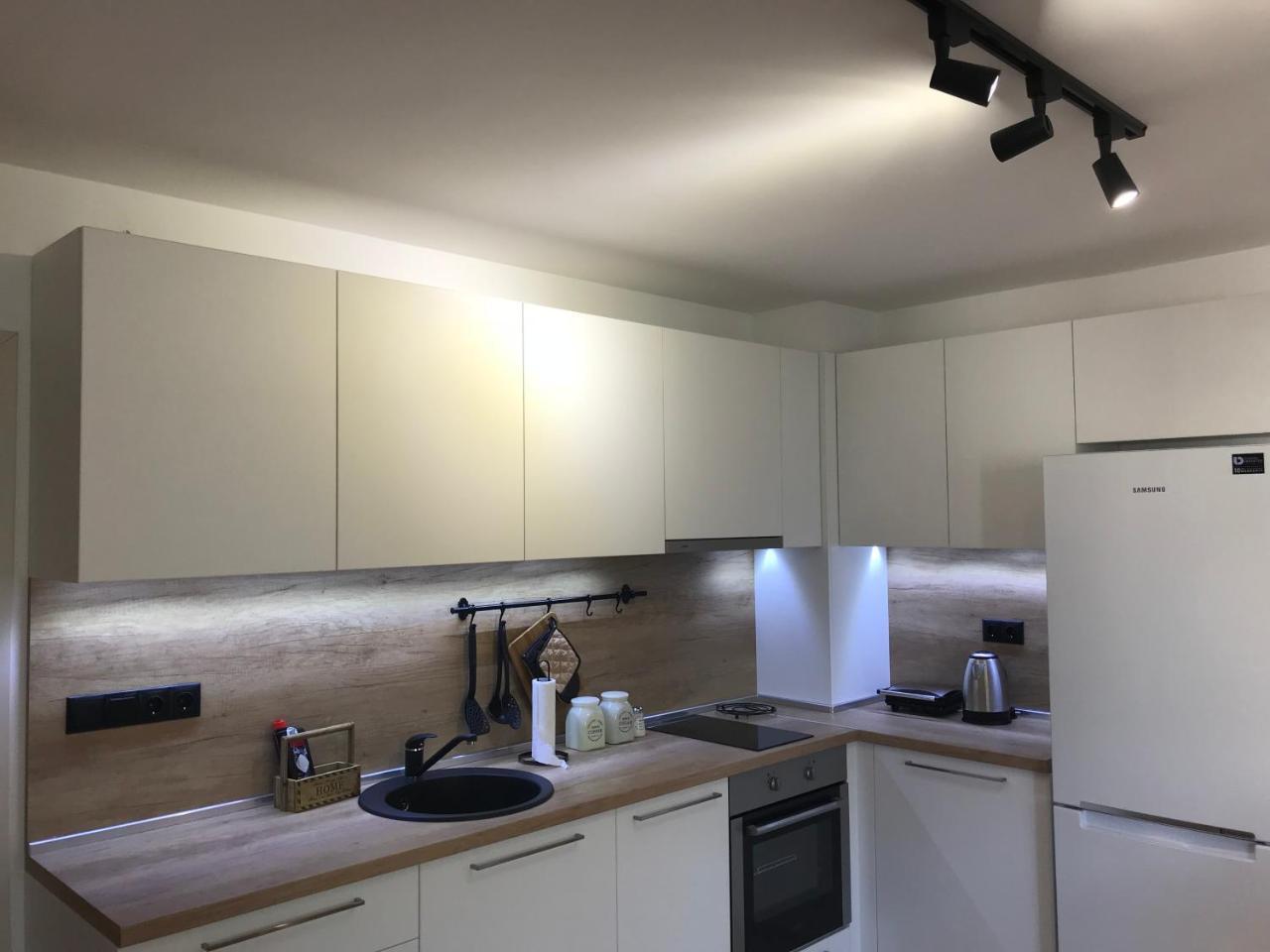 בורגאס Bright, Comfortable And Cozy Apartment מראה חיצוני תמונה